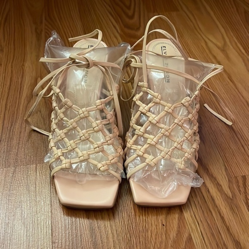 Elvio Zanon Strappy Heel. NWT